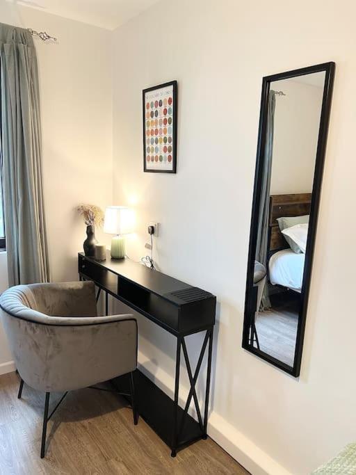 Gorgeous Flat 10 Min Walk To Stadium Free Parking 런던 외부 사진