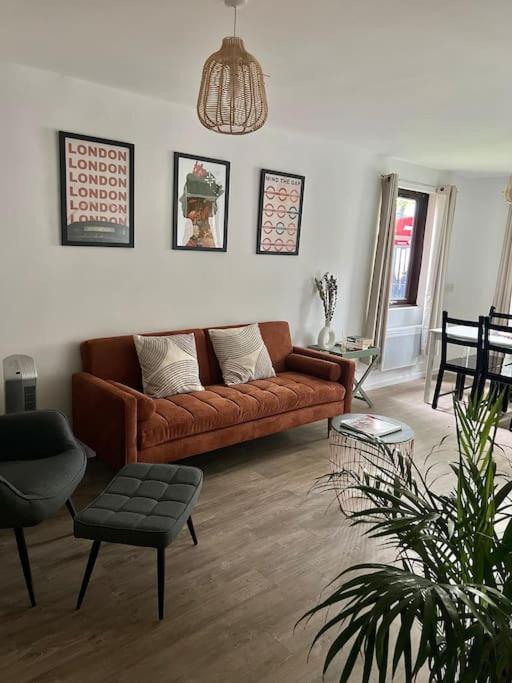 Gorgeous Flat 10 Min Walk To Stadium Free Parking 런던 외부 사진
