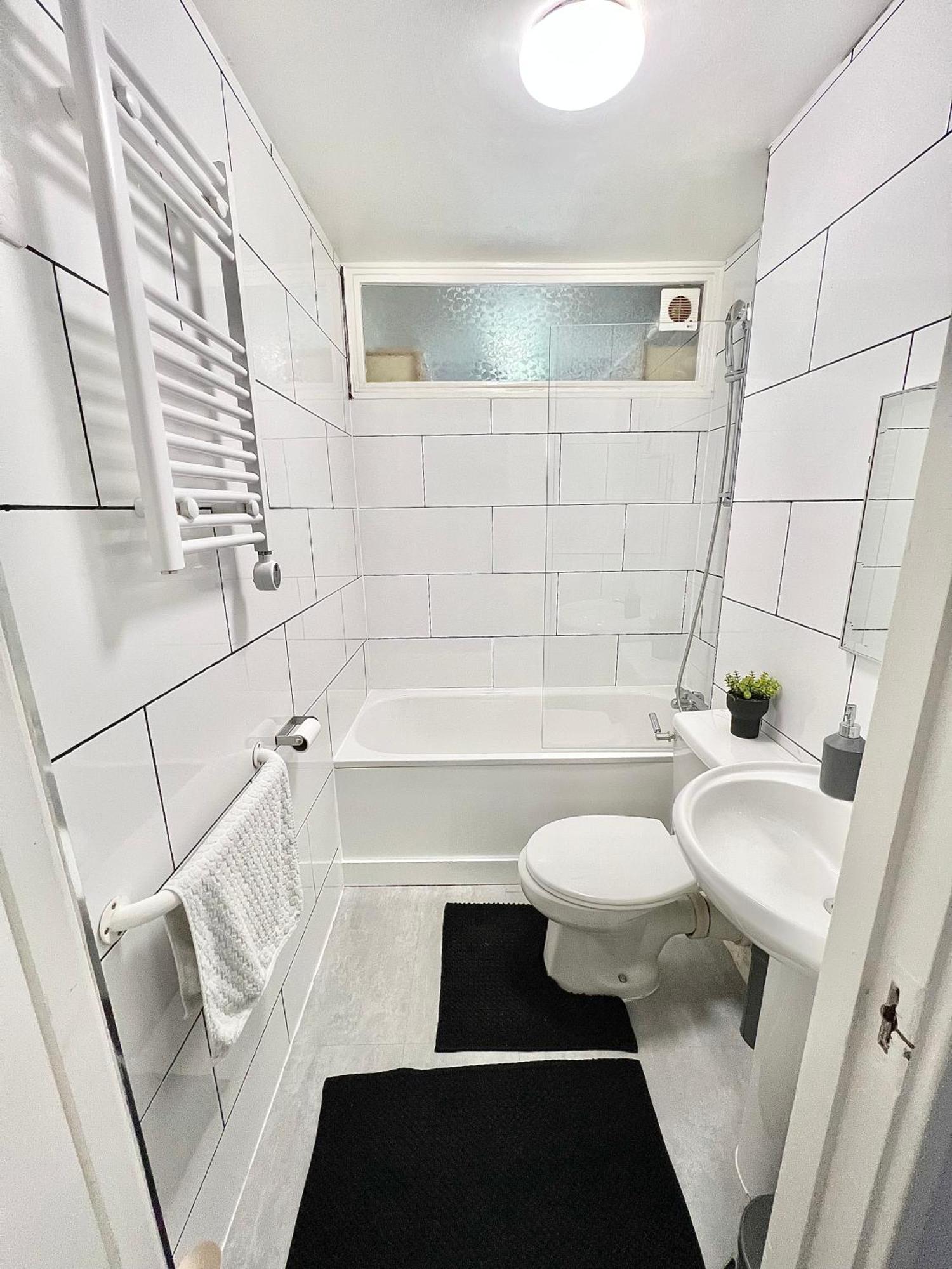 Gorgeous Flat 10 Min Walk To Stadium Free Parking 런던 외부 사진